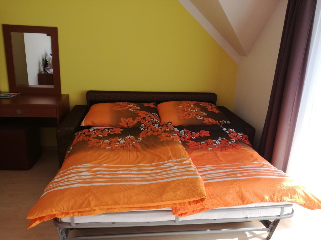 Luxury Apartment Besenova Bagian luar foto