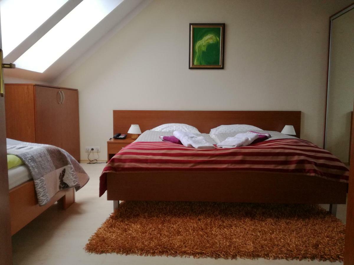 Luxury Apartment Besenova Bagian luar foto